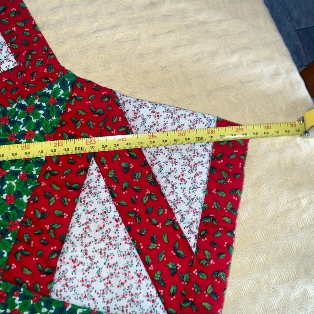 Quilted Christmas “NOEL” Petal Star Table Topper Centerpiece Reversible Vtg ~26